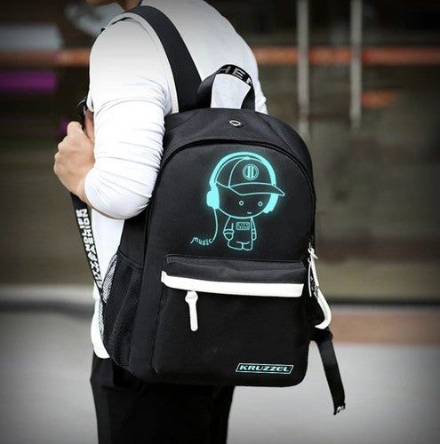 Ghiozdan adolescenti, Zola®, 42x14x33 cm, reflectorizant, prelungitor incarcare USB, mufa Jack pentru casti, lacat cu cifru, penar Ghiozdan adolescenti, Zola®, 42x14x33 cm, reflectorizant, prelungitor incarcare USB, mufa Jack pentru casti, lacat cu cifru, penar